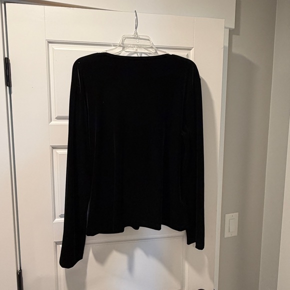 Vintage Elegant Black Velvet Crossover Blouse” Coldwater Creek size Large EUC - Picture 5 of 9
